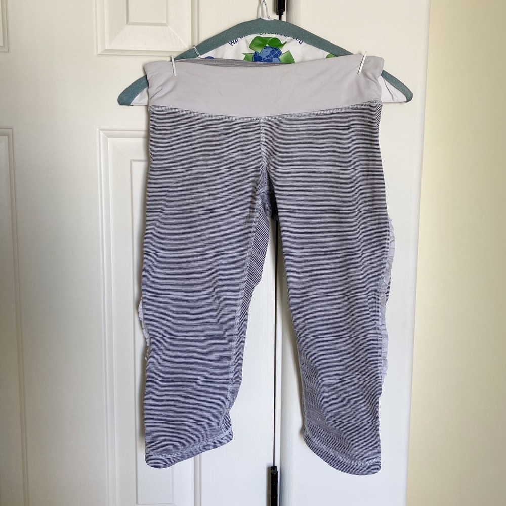 Lululemon workout capris